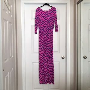 Lilly Pulitzer Super Flattering maxi dress